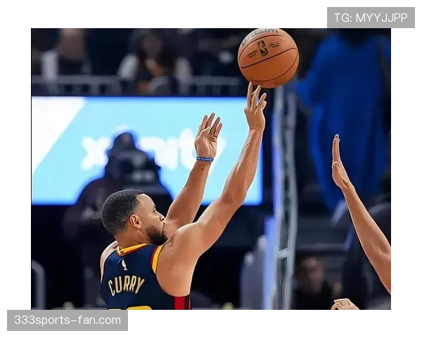 威金斯挡拆创造高效输出，助勇士拉开进攻差距