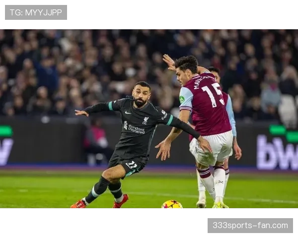 姆巴佩与萨拉赫在高位压迫下射门方式出现分化趋势