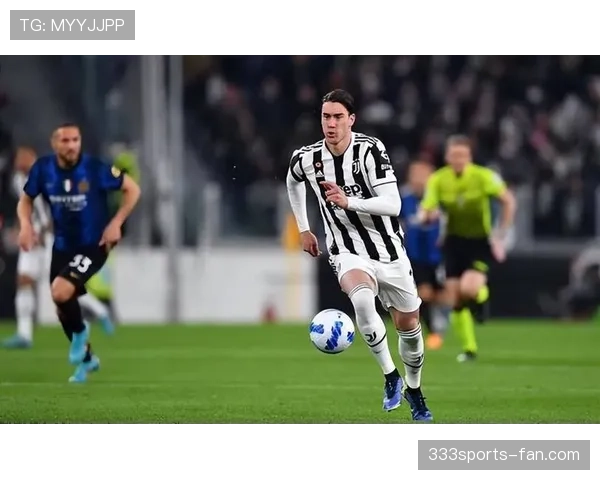 弗拉霍维奇对阵国米与那不勒斯强强对话表现解析