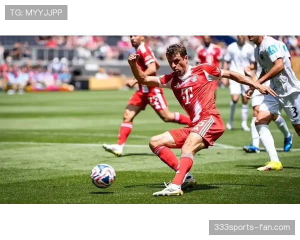 拜仁边路进攻犀利但防守隐患加剧，攻守失衡是否反噬争冠形势？